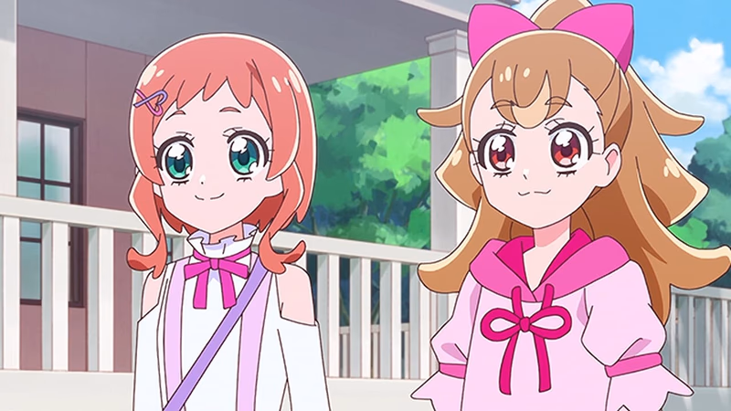 Nekoyashiki Mayu und ihre Katze